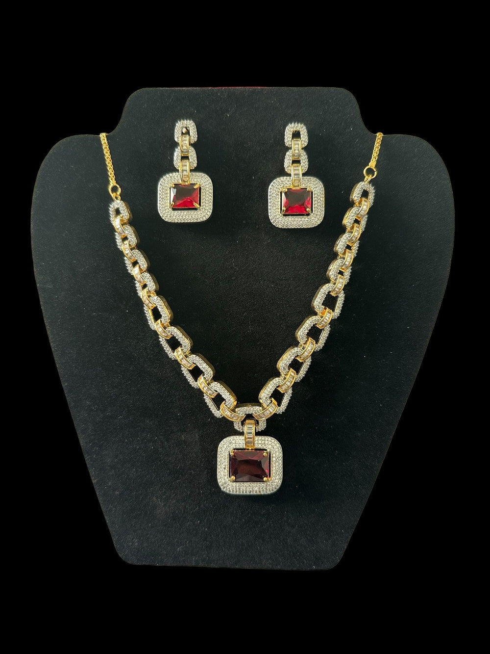 Ruby Radiance Necklace - Fusion Wear